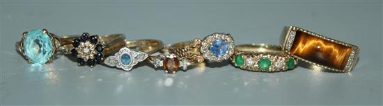 Seven gold dress rings